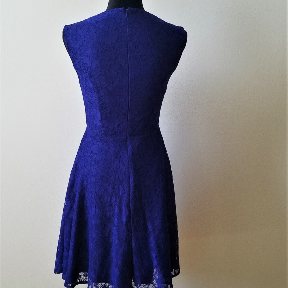 Royal Blue Lace Cocktail Dress - Picture 4 of 8